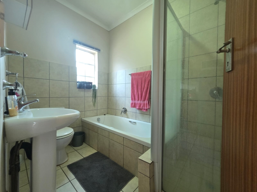 2 Bedroom Property for Sale in Die Bult North West